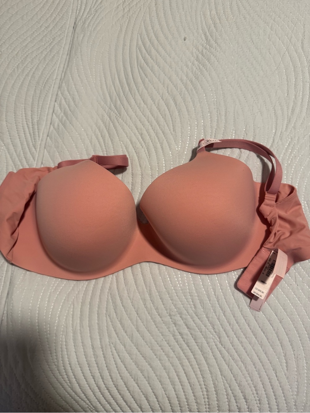Victoria's Secret Smooth Molded Bra in Coral